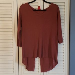 Split back Buckle knit top